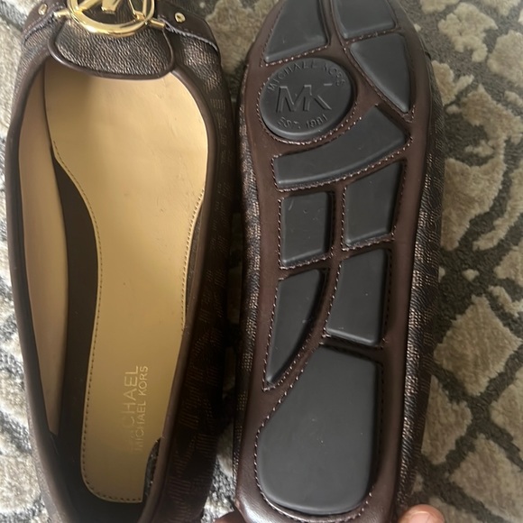 Michael Kors ballet flats 9m - Picture 2 of 4
